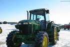 2000 John Deere 7810