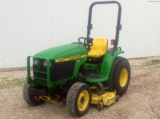 2001 John Deere 4200