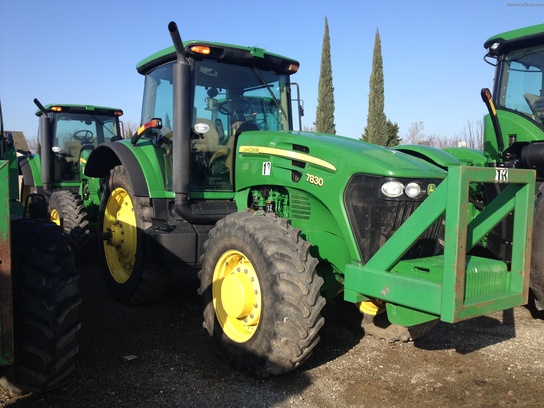 2010 John Deere 7830
