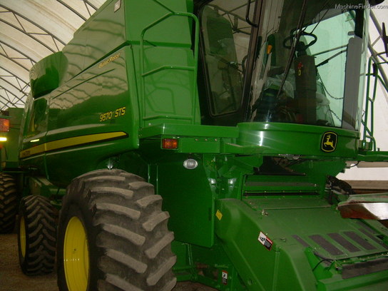 2009 John Deere 9570 STS