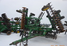 2001 John Deere 637