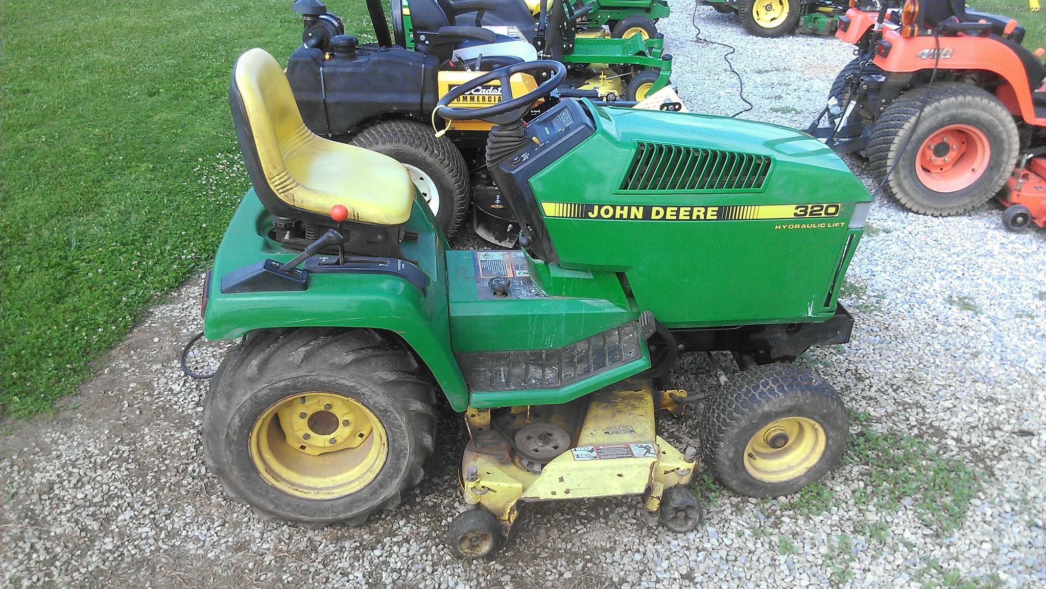 1992 John Deere 320 Lawn & Garden and Commercial Mowing John Deere MachineFinder