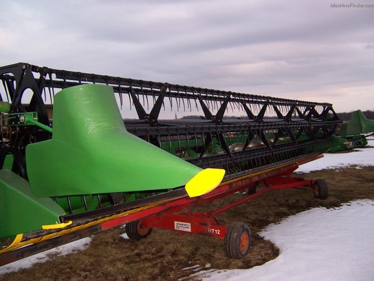 2005 John Deere 630F