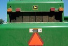 1998 John Deere 566