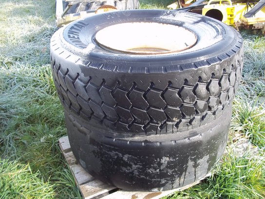 2009 Meyer TIRES