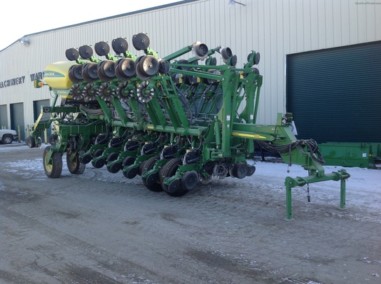 2010 John Deere 1790