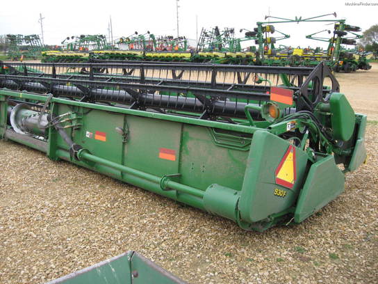 2000 John Deere 930