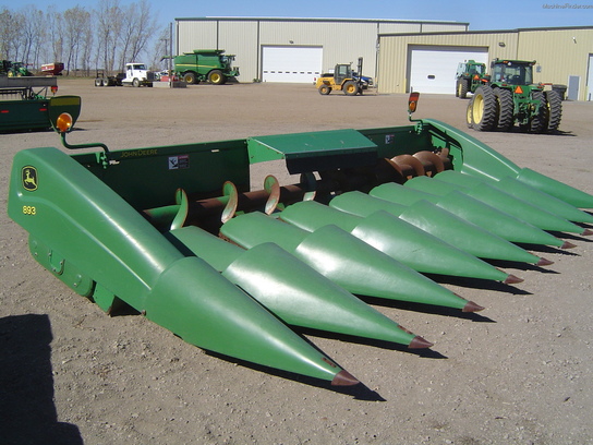 2004 John Deere 893