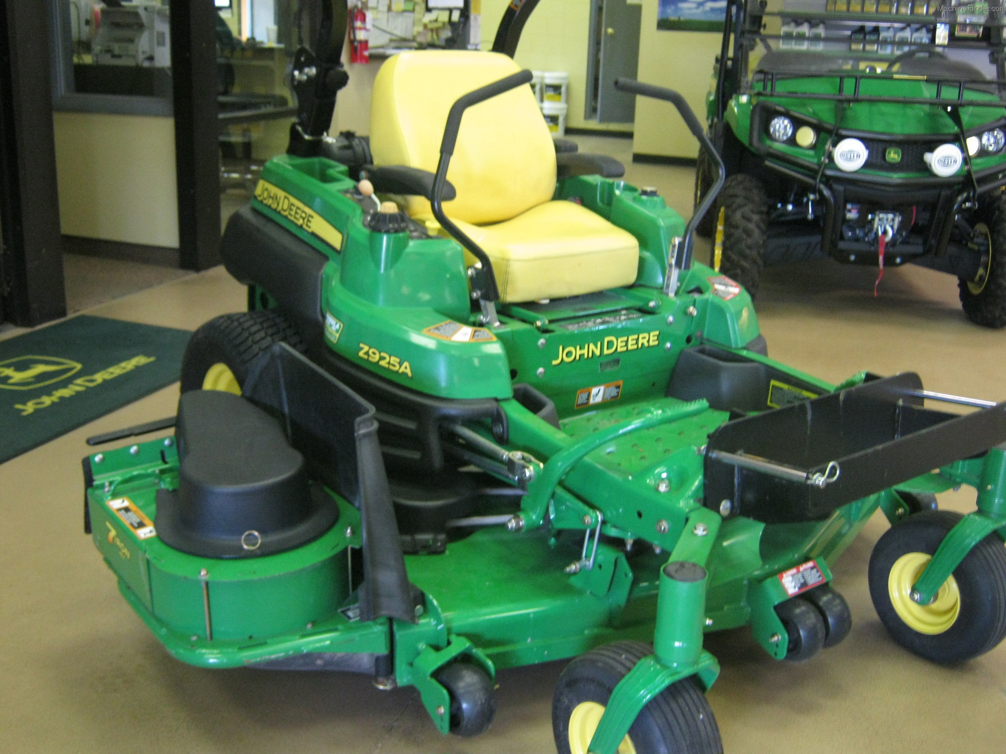 2010 John Deere Z925A Lawn & Garden and Commercial Mowing John Deere
