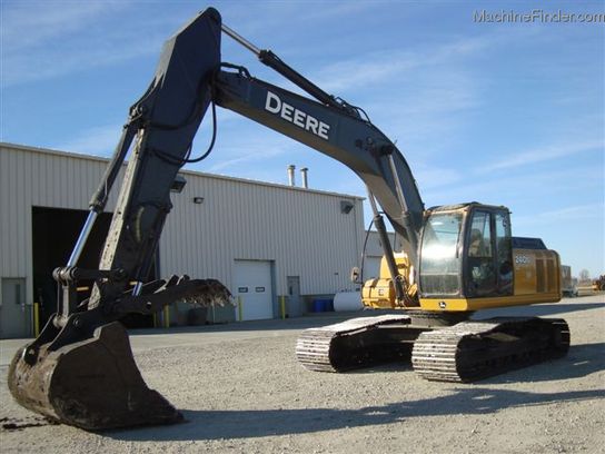 2010 John Deere 240DLC