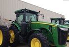 2011 John Deere 8260R