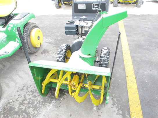  John Deere 828D
