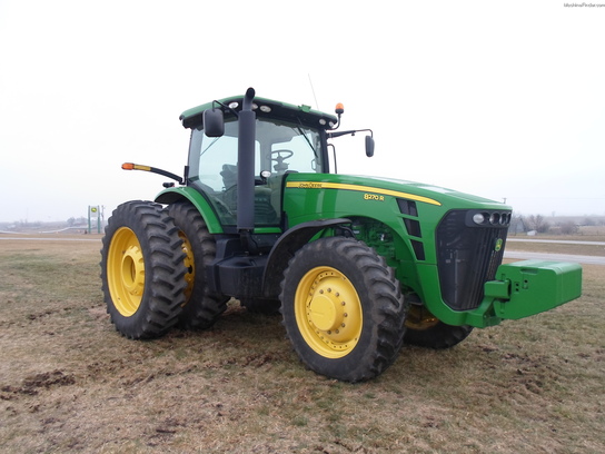 2010 John Deere 8270R