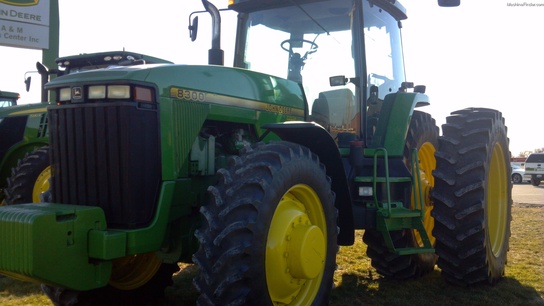 1995 John Deere 8300