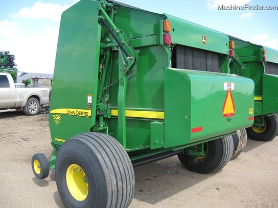 2010 John Deere 568