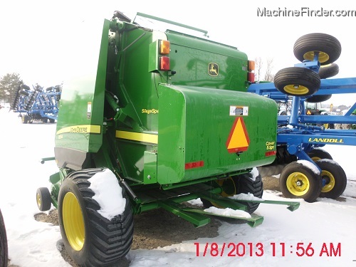 2011 John Deere 854