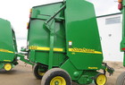 2002 John Deere 567