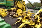 2000 John Deere 688