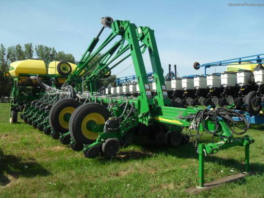 2010 John Deere 1770NT