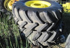  John Deere 2 - 420/85R24 Tires
