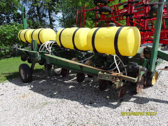 1980 John Deere 7000