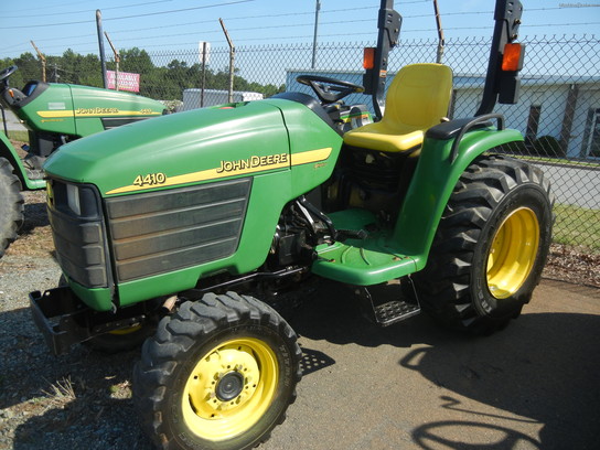 2002 John Deere 4410