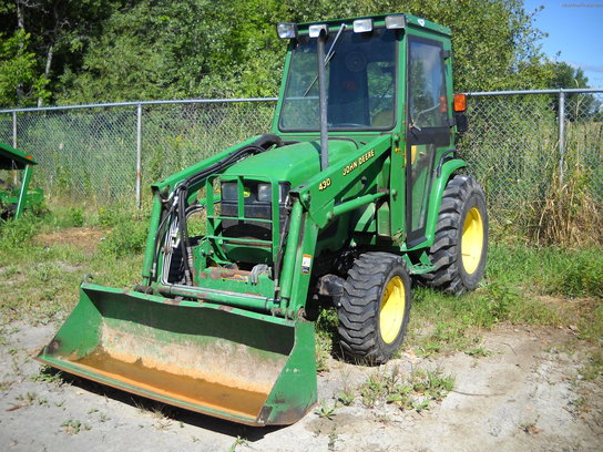 2004 John Deere 4410