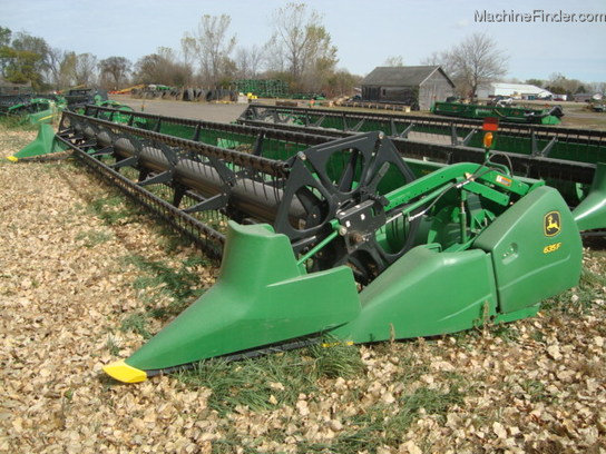2011 John Deere 635F