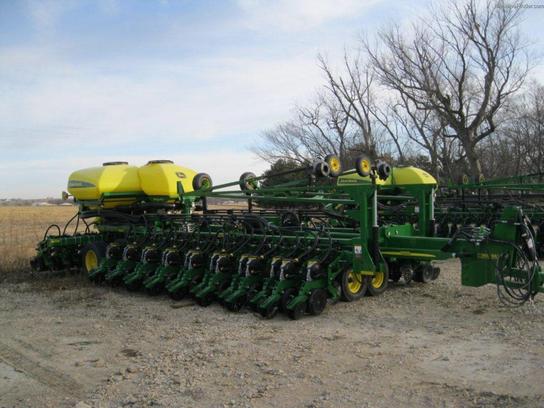 2011 John Deere DB60