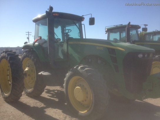  John Deere 8430