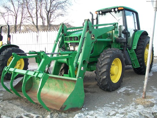 2005 John Deere 7220