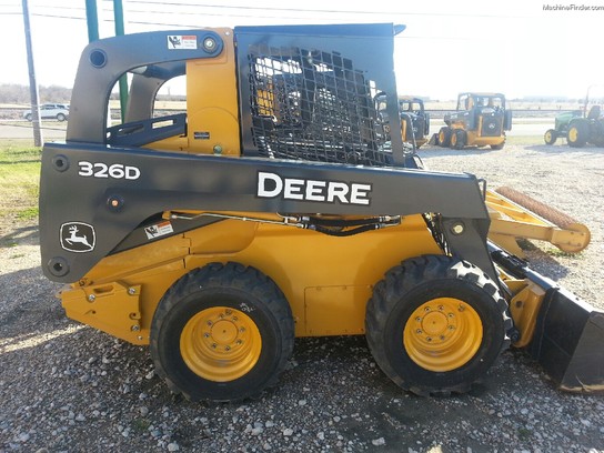 2012 John Deere 326D