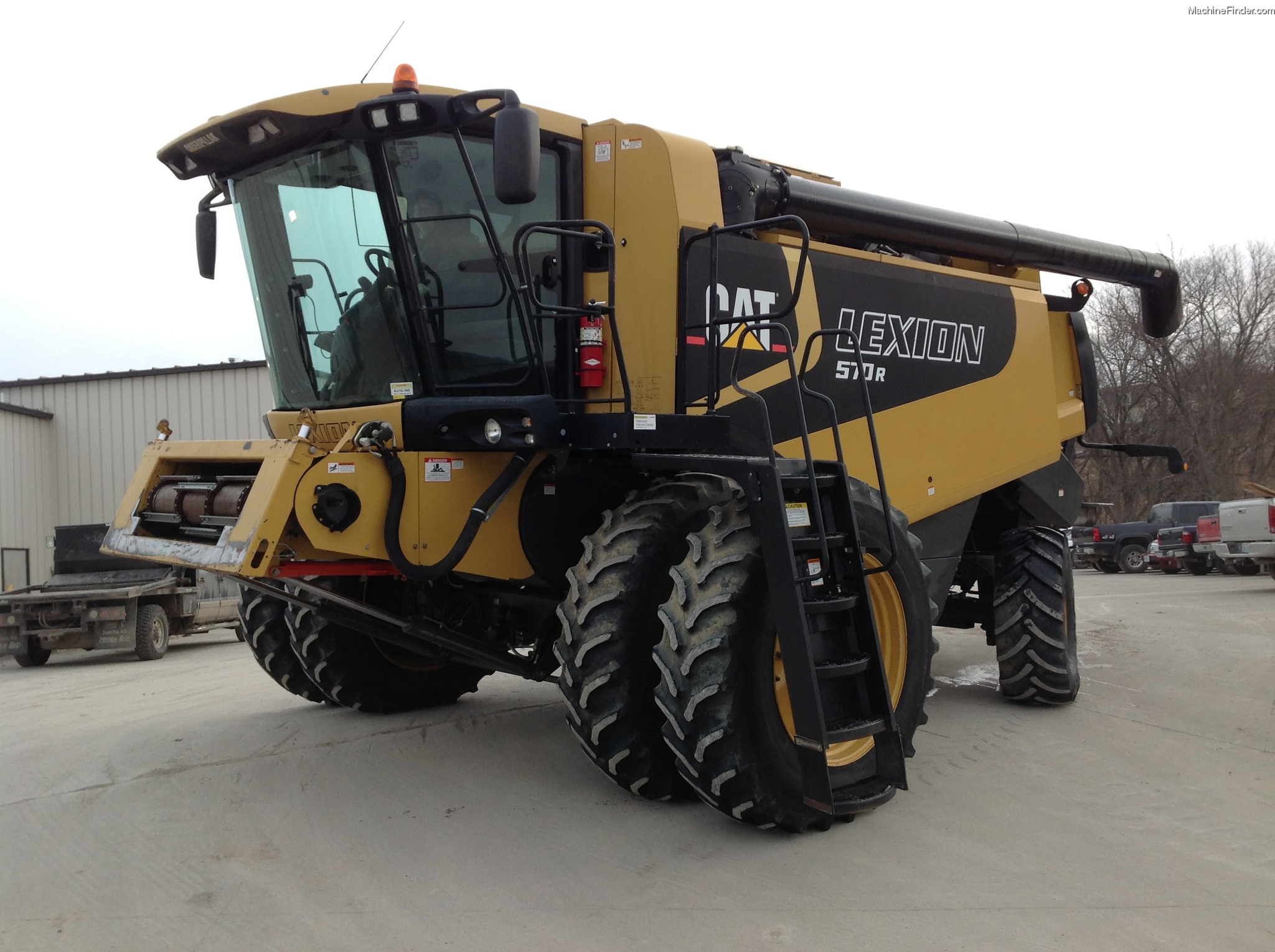 2006 Caterpillar 570R Combines John Deere MachineFinder