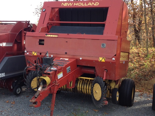 1995 New Holland 660