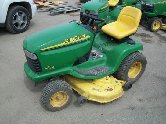 2004 John Deere LT190