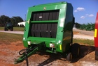 2002 John Deere 567