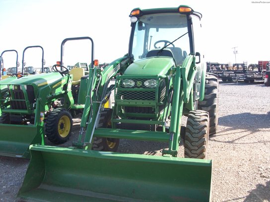 2011 John Deere 4320
