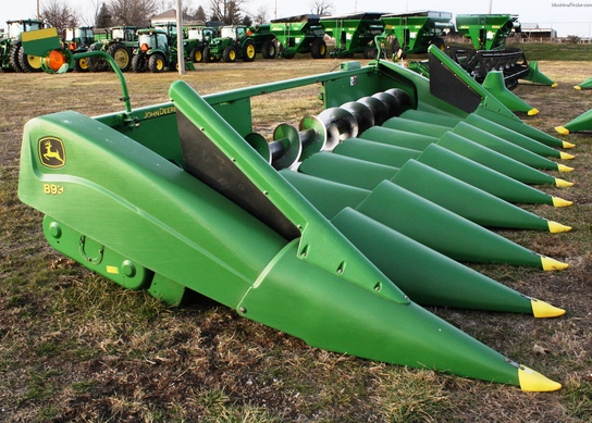 2002 John Deere 893