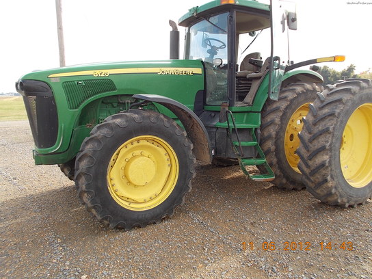 2004 John Deere 8120