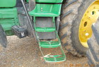 2004 John Deere 8120