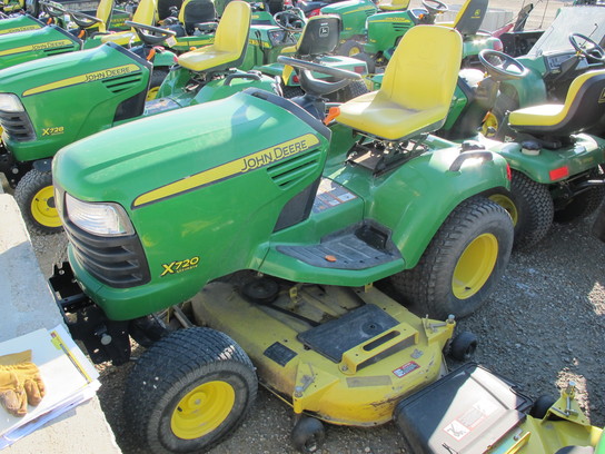2009 John Deere X720
