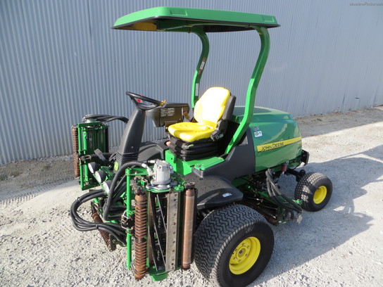 2009 John Deere 7700