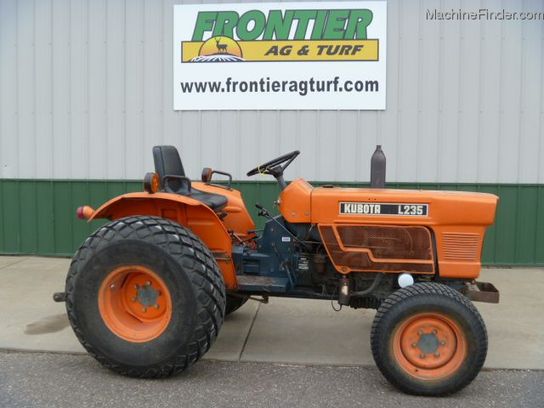 1983 Kubota L235