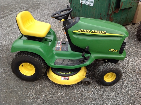 1999 John Deere LT155