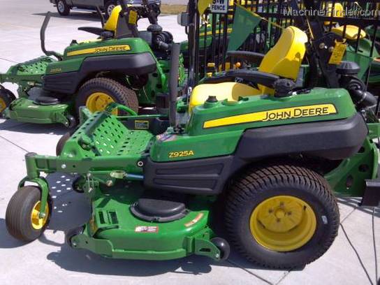 2012 John Deere Z925A