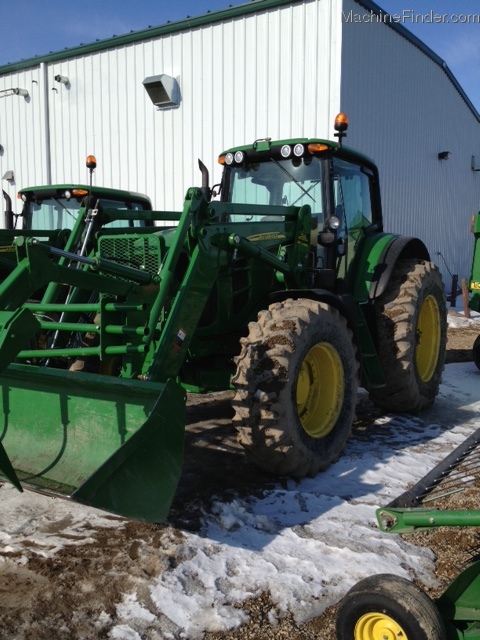 2009 John Deere 7430