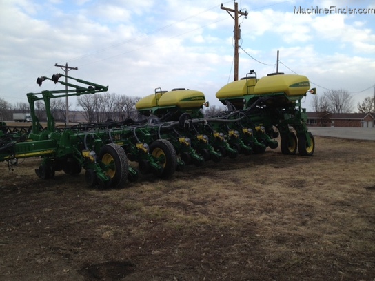 2011 John Deere 1770NT