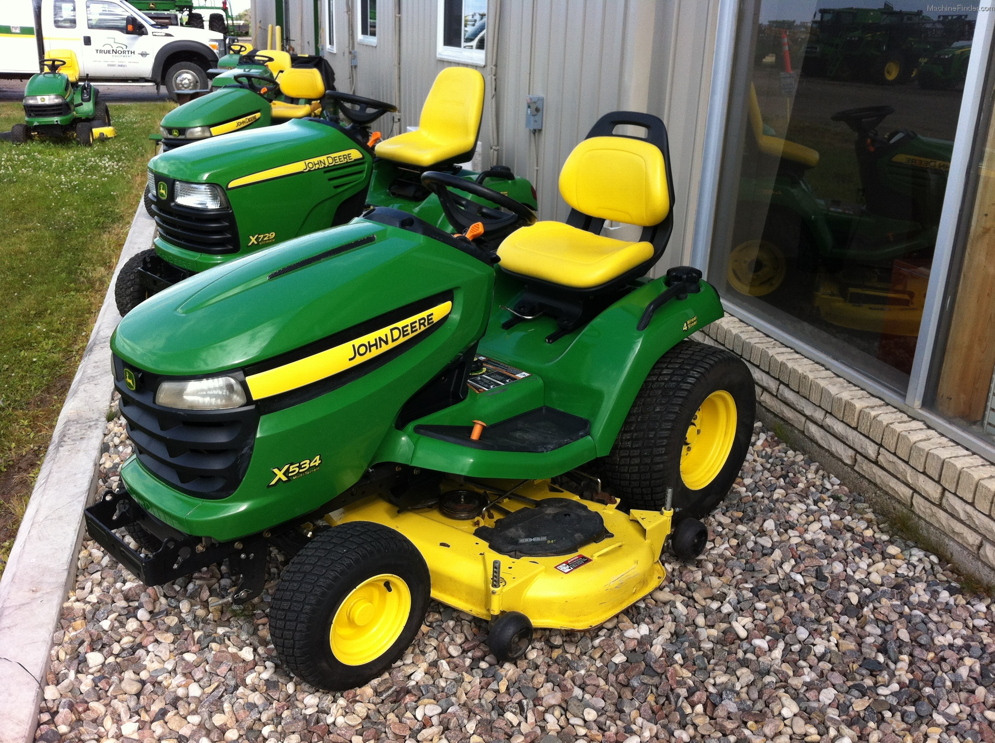 2007 John Deere X534 Lawn & Garden and Commercial Mowing John Deere