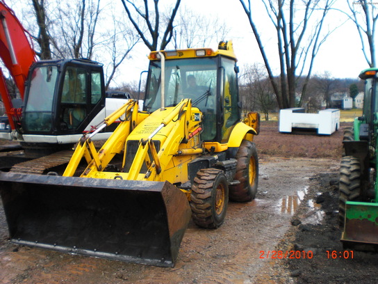 2004 JCB 214