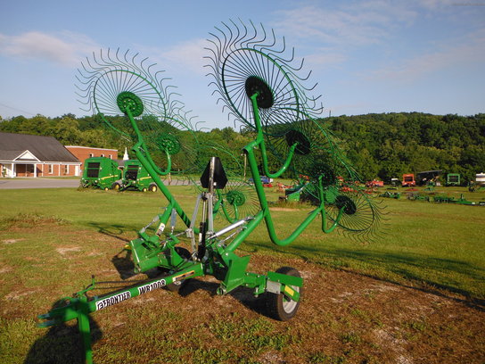 2011 John Deere WR1008